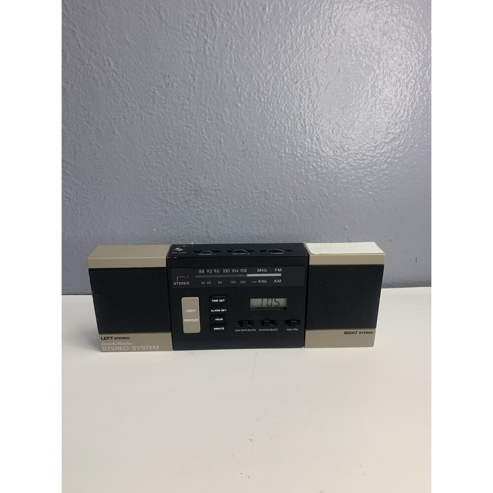 Vintage AM/FM Clock Radio Stereo System w/ One Detachable Speaker - Model # Us-2